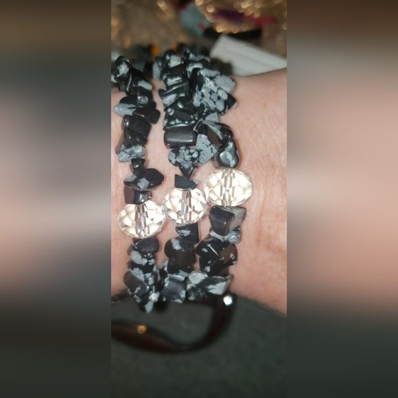 Snowflake Obsidian Bracelet with Crystal accents - Picture 1 of 3